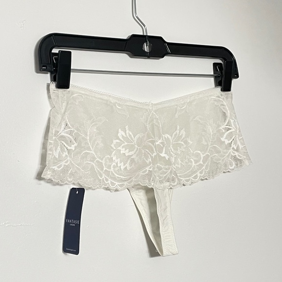 Fantasie Set - Ivory Lace Bralette & Brazilian Thong Set - Picture 6 of 16